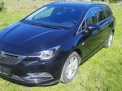 Usata Opel Astra 136 CV (100 kW) 2018 Nero Station wagon