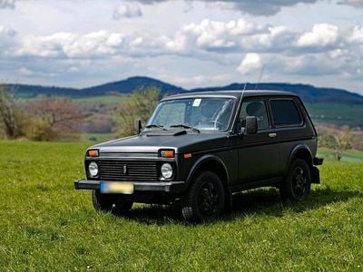 Gebraucht Lada niva 83 PS (61 kW) 2005 Grau SUV