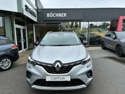Gebraucht Renault Captur Intens 140 PS (102 kW) 2022 Grau SUV