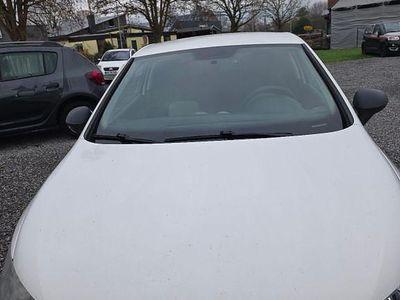 Weiß Gebraucht 2012 Seat Ibiza SC Reference Kleinwagen | 3.590 € (Fairer Preis)