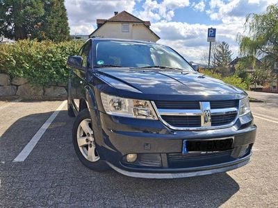 Usado Dodge Journey SXT 140 HP (102 kW) 2010 Preto SUV