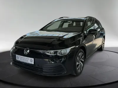 Gebraucht VW Golf VIII Life 116 PS (85 kW) 2023 Schwarz Kombi