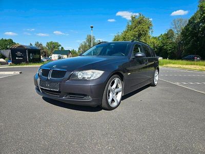 Gebraucht BMW 320 150 PS (110 kW) 2007 Grau Kombi