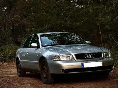 Gebraucht Audi A4 Basis 101 PS (74 kW) 2000 Silber Limousine