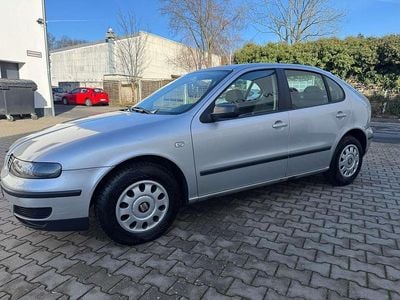 Silber Gebraucht 2001 Seat Leon Stella Kleinwagen | 1.790 € (Fairer Preis)
