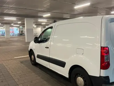 Gebraucht Citroën Berlingo 75 PS (55 kW) 2011 Weiß Van / Kleinbus