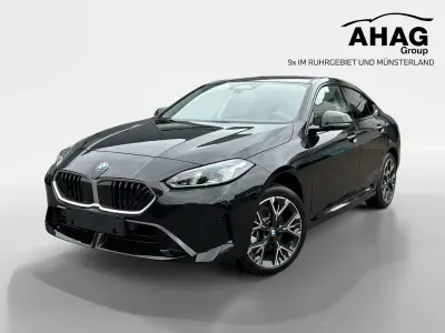 Neu BMW 216 Efficient Dynamics 122 PS (89 kW) 2026 Black sapphire Coupé