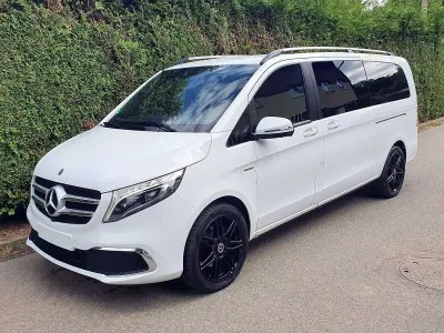 Gebraucht Mercedes V300 AMG 239 PS (175 kW) 2019 Weiß Van / Kleinbus