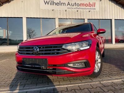 Gebraucht VW Passat Business 122 PS (89 kW) 2023 Tornadorot Kombi