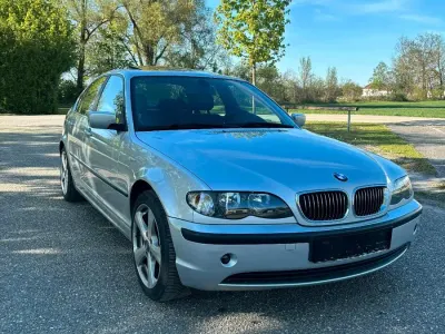 Gebraucht BMW 325 192 PS (141 kW) 2003 Silber Limousine