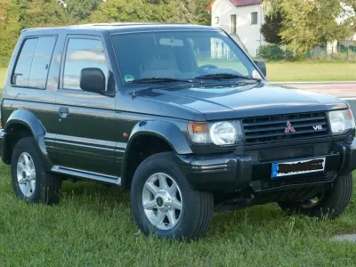 Gebraucht Mitsubishi Pajero 208 PS (152 kW) 1995 Grau SUV