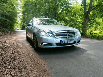 Gebraucht Mercedes E220 170 PS (125 kW) 2010 Braun Kombi