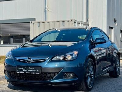 Gebraucht Opel Astra GTC Active 140 PS (102 kW) 2013 Blau Limousine