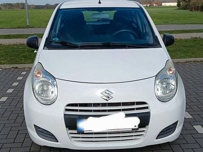 Usado Suzuki Alto Club 68 HP (50 kW) 2013 Branco Citadino