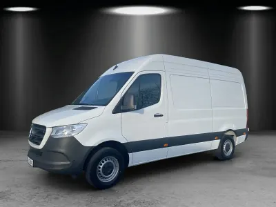 Gebraucht Mercedes Sprinter 150 PS (110 kW) 2025 Arktikweiß Van