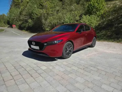 Brugt Mazda 3 Homura-Line 140 HK (102 kW) 2025 Rød Sedan