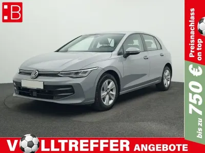Gebraucht VW Golf VIII Life 116 PS (85 kW) 2024 Grau Limousine