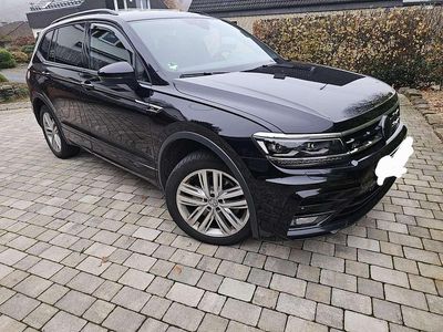 Gebraucht VW Tiguan Allspace R-line 200 PS (147 kW) 2021 Schwarz SUV