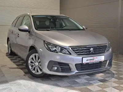 Gebraucht Peugeot 308 SW Allure 131 PS (96 kW) 2021 Grau Kombi