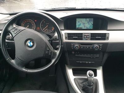gebraucht BMW 320 d Xdrive 163 ps 2011