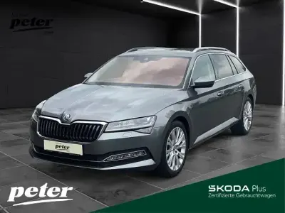 Gebraucht Skoda Superb Premium Edition 200 PS (147 kW) 2023 Graphitegrau Kombi
