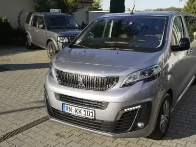 Gebraucht Peugeot Traveller Business-Line 177 PS (130 kW) 2022 Van / Kleinbus