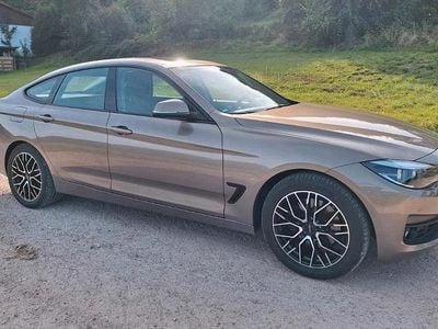 Gebraucht BMW 330 252 PS (185 kW) 2017 Braun Limousine