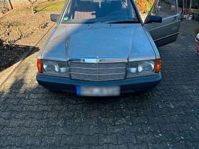 Beige Gebraucht 1988 Mercedes 190 Limousine | 4.800 €