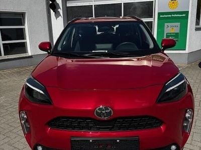Usata Toyota Yaris Hybrid Comfort 116 CV (85 kW) 2024 Rosso