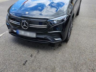 Mercedes EQA300