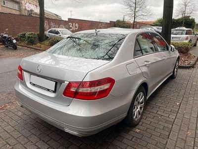 Mercedes E220