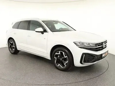 Gebraucht VW Touareg R-line 231 PS (169 kW) 2025 Weiß SUV