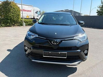 Usata Toyota RAV4 Executive 143 CV (105 kW) 2016 Nero SUV