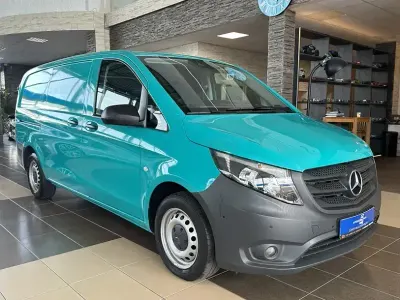 Gebraucht Mercedes Vito 136 PS (100 kW) 2021 Grün Van