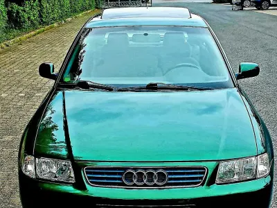 Używany Audi A3 Sport 125 KM (91 kW) 1997 Zielony Hatchback