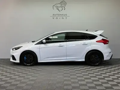Used Ford Focus RS 350 HP (257 kW) 2016 White Sedan