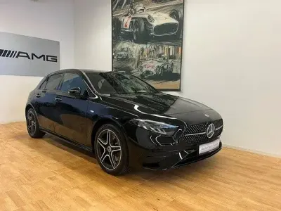 Gebraucht Mercedes A250 AMG line 163 PS (119 kW) 2025 Kosmosschwarz  metalliclack Limousine