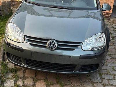 Gebraucht VW Golf V 105 PS (77 kW) 2004 Grau Kleinwagen