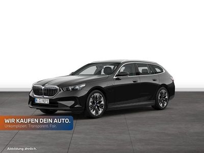 Gebraucht BMW 530e Comfort Edition 299 PS (219 kW) 2024 Black sapphire metallic Kombi