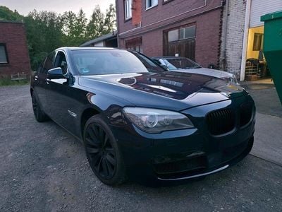 Gebraucht BMW 740 M Sport 306 PS (225 kW) 2011 Blau Limousine