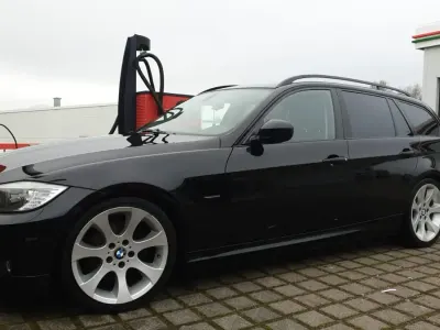 Używany BMW 320 143 KM (105 kW) 2009 Czarny Kombi