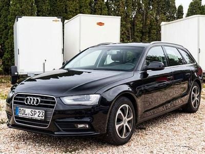 Schwarz Gebraucht 2015 Audi A4 Ambiente Kombi | 8.900 € (Fairer Preis)