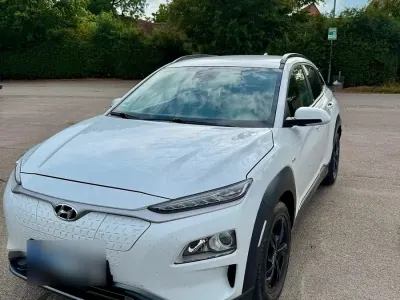 Gebraucht Hyundai Kona 100 kW (136 PS) 2021 Weiß SUV