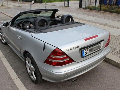 Usata Mercedes SLK230 197 CV (144 kW) 2002 Argento Cabrio