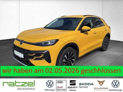 Second-hand VW T-Roc Life 116 CP (85 kW) 2026 Galben SUV