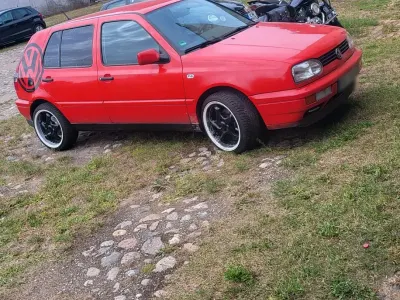 Gebraucht VW Golf III 90 PS (66 kW) 1996 Rot Kleinwagen