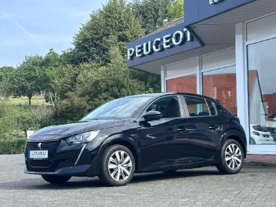 Gebraucht Peugeot e-208 Active 100 kW (136 PS) 2022 Lackierung schwarz perla nera/ Kleinwagen