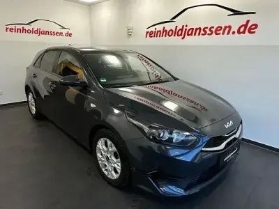 Gebraucht Kia Ceed 101 PS (74 kW) 2024 Grau Kleinwagen