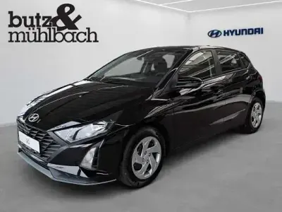 Gebraucht Hyundai i20 Select 79 PS (58 kW) 2024 Phantom black Limousine