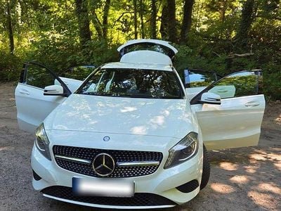Gebraucht Mercedes A180 Edition 122 PS (89 kW) 2014 Weiß Limousine
